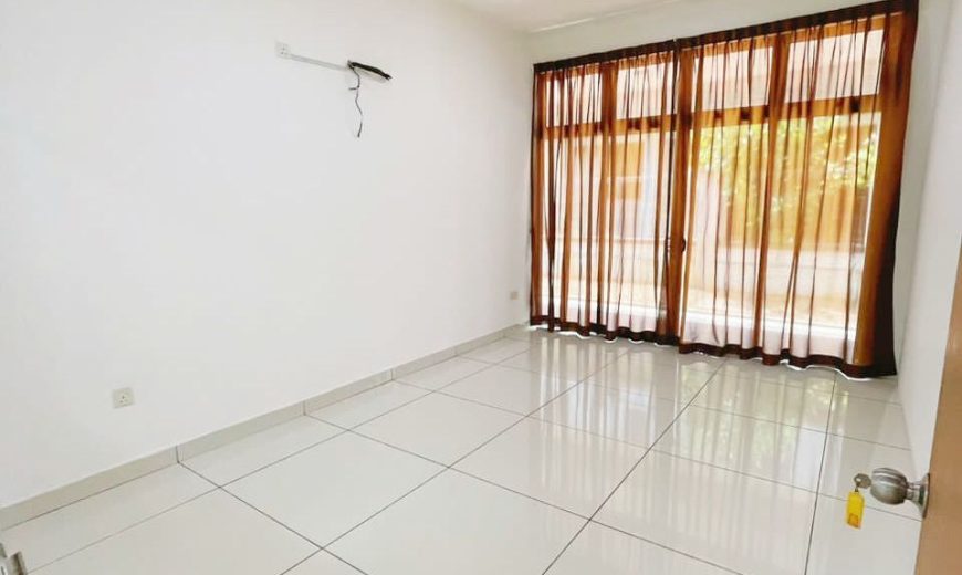Taman Laguna – 2 Storey Semi Detached House – FOR SALE Taman Laguna – 2 Storey Semi Detached House – FOR SALE
