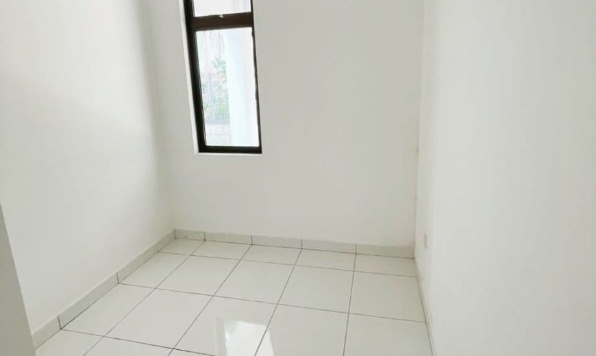 Taman Laguna – 2 Storey Semi Detached House – FOR SALE Taman Laguna – 2 Storey Semi Detached House – FOR SALE