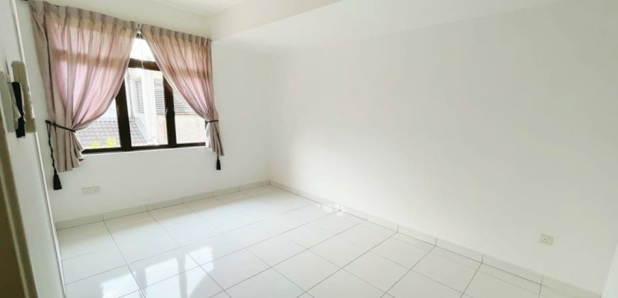 Taman Laguna – 2 Storey Semi Detached House – FOR RENT Taman Laguna – 2 Storey Semi Detached House – FOR RENT