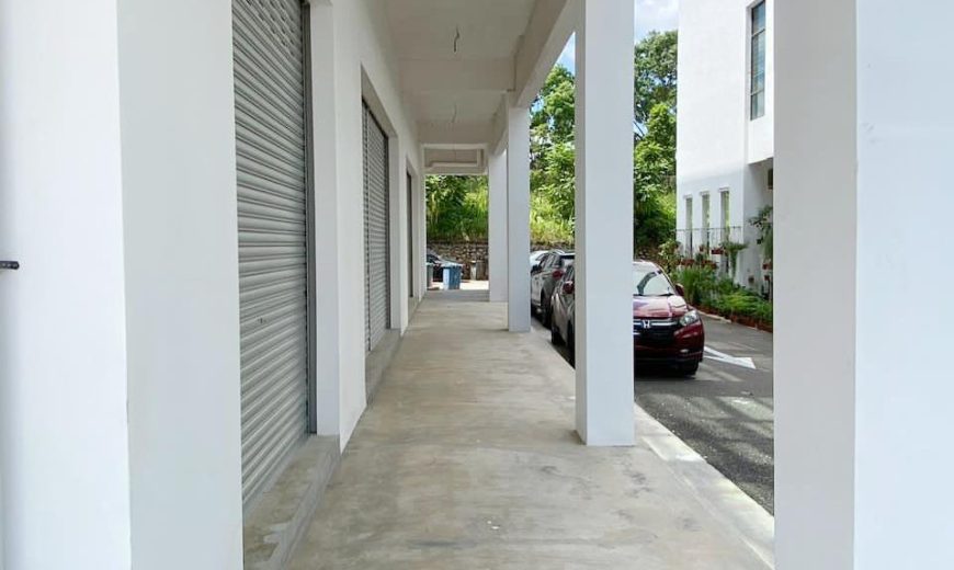 Ponderosa Avenue @ Molek – 3 Storey End Lot Shop Lot – Ground Floor – FOR RENT