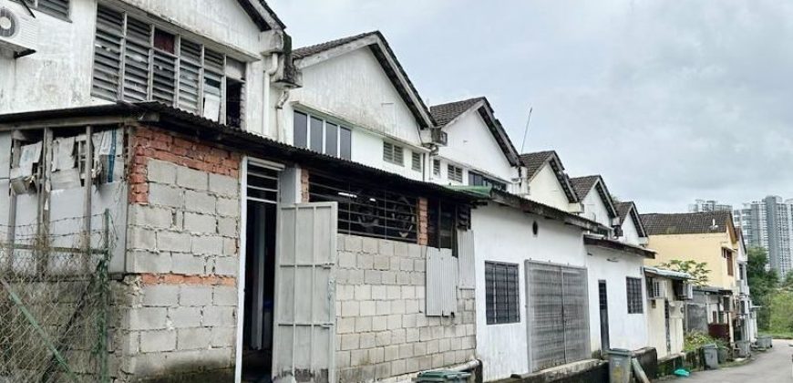 Taman Molek – 2 Storey Shop Lot – FOR SALE