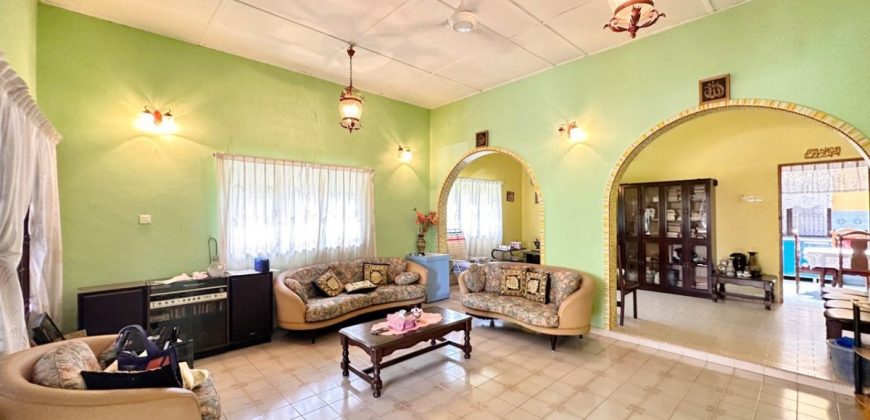 Taman Desa Rahmat @ Tampoi – Single Storey Bungalow House – FOR SALE Taman Desa Rahmat @ Tampoi – Single Storey Bungalow House – FOR SALE