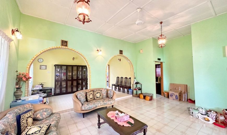 Taman Desa Rahmat @ Tampoi – Single Storey Bungalow House – FOR SALE Taman Desa Rahmat @ Tampoi – Single Storey Bungalow House – FOR SALE