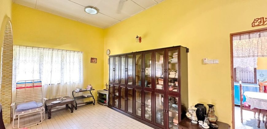 Taman Desa Rahmat @ Tampoi – Single Storey Bungalow House – FOR SALE Taman Desa Rahmat @ Tampoi – Single Storey Bungalow House – FOR SALE