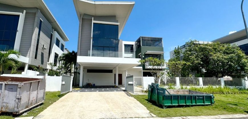 Horizon Hills – 3 Storey Bungalow House – FOR SALE Horizon Hills – 3 Storey Bungalow House – FOR SALE