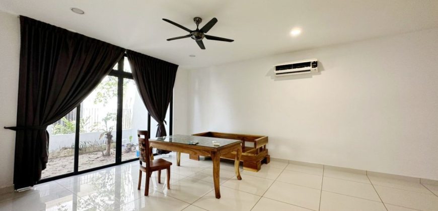 Horizon Hills – 3 Storey Bungalow House – FOR SALE Horizon Hills – 3 Storey Bungalow House – FOR SALE