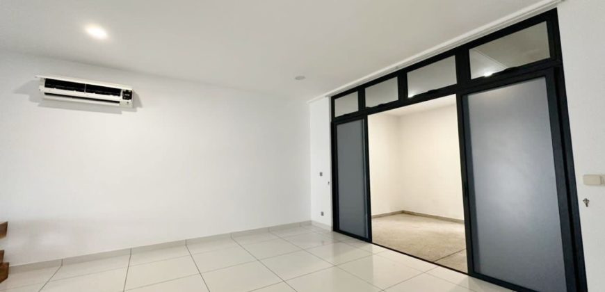 Horizon Hills – 3 Storey Bungalow House – FOR SALE Horizon Hills – 3 Storey Bungalow House – FOR SALE