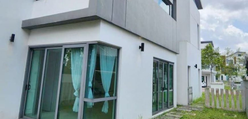 Sunway Lenang Heights @ Taman Molek – 2 Storey Semi Detached House – FOR SALE