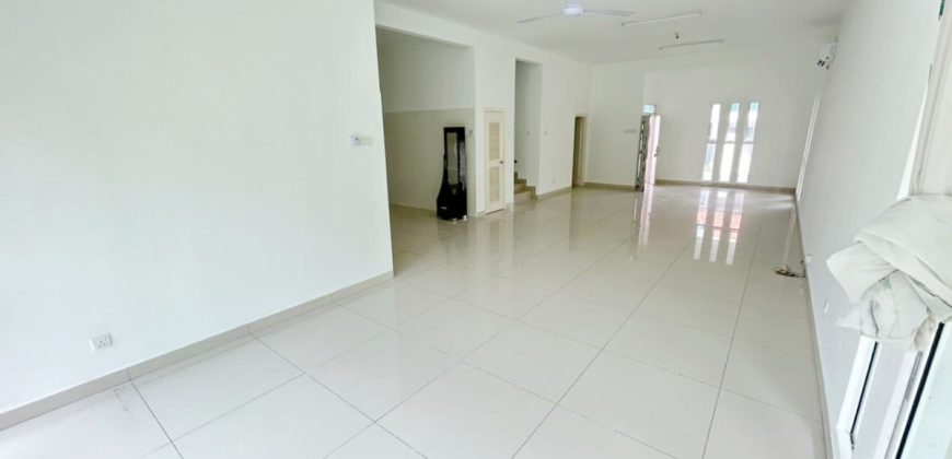 Bandar Dato Onn – 2 Storey Semi Detached House – FOR SALE Bandar Dato Onn – 2 Storey Semi Detached House – FOR SALE