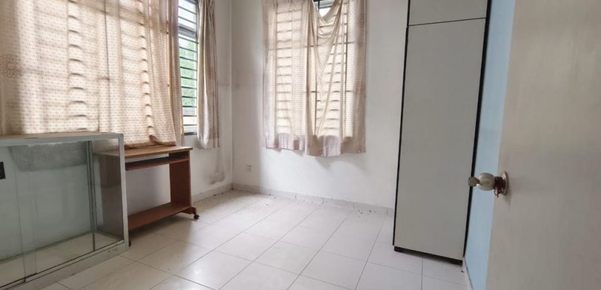 Bukit Indah – 1.5 Storey Corner Terrace House – FOR SALE Bukit Indah – 1.5 Storey Corner Terrace House – FOR SALE