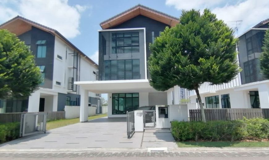 Senibong Cove – 3 Storey Bungalow – FOR SALE Senibong Cove – 3 Storey Bungalow – FOR SALE