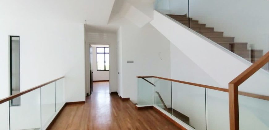 Senibong Cove – 3 Storey Bungalow – FOR SALE Senibong Cove – 3 Storey Bungalow – FOR SALE