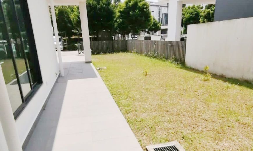 Senibong Cove – 3 Storey Bungalow – FOR SALE Senibong Cove – 3 Storey Bungalow – FOR SALE