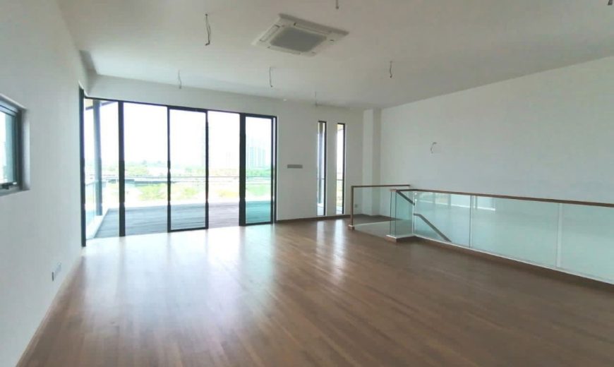 Senibong Cove – 3 Storey Bungalow – FOR SALE Senibong Cove – 3 Storey Bungalow – FOR SALE