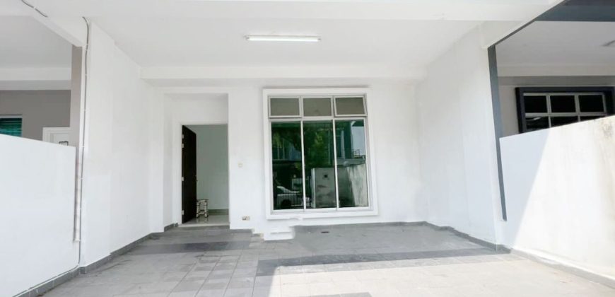 Mount Austin – 2 Storey Terrace House – FOR SALE Mount Austin – 2 Storey Terrace House – FOR SALE