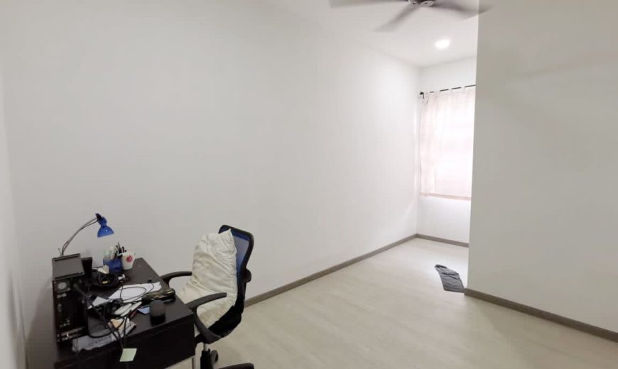 Taman Kempas Utama – 2.5 Storey Terrace House – FOR SALE