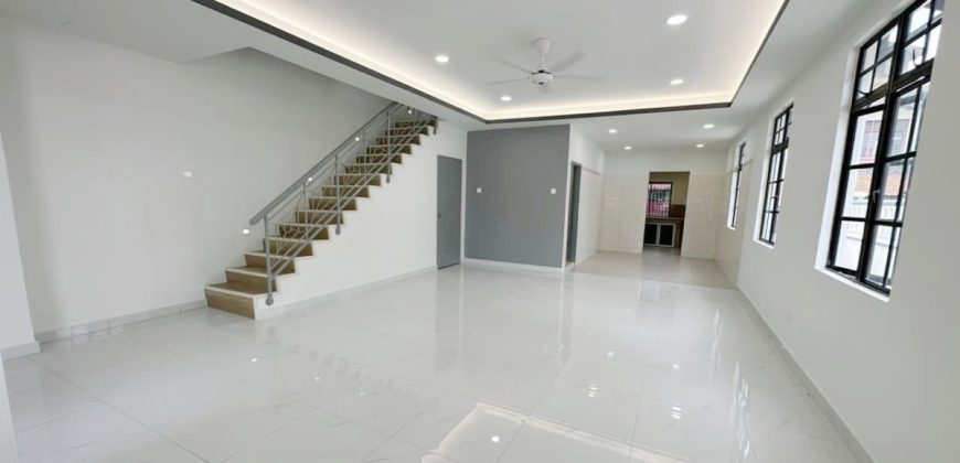 Bukit Indah – 2 Storey End Lot Terrace House – FOR SALE Bukit Indah – 2 Storey End Lot Terrace House – FOR SALE