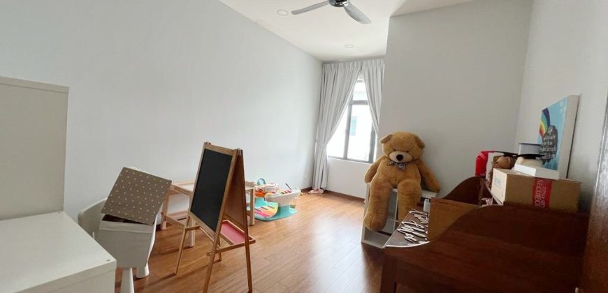 Ponderosa Vista – 2 Storey Superlink House – FOR SALE Ponderosa Vista – 2 Storey Superlink House – FOR SALE