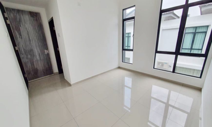 Austin Duta – 2 Storey Cluster House – FOR SALE Austin Duta – 2 Storey Cluster House – FOR SALE