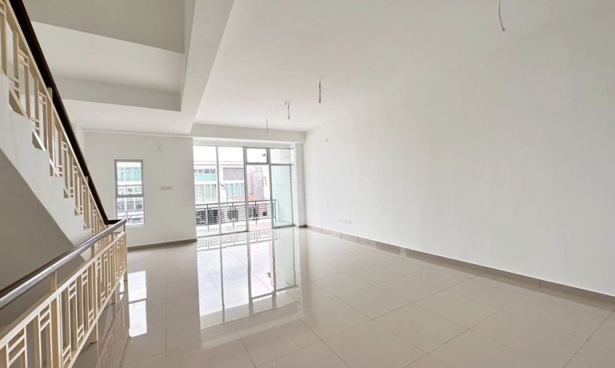 Maya Height @ Bandar Baru Seri Alam – 3 Storey Terrace House – FOR SALE Maya Height @ Bandar Baru Seri Alam – 3 Storey Terrace House – FOR SALE