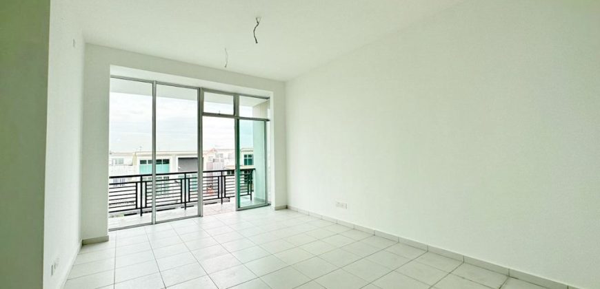 Maya Height @ Bandar Baru Seri Alam – 3 Storey Terrace House – FOR SALE Maya Height @ Bandar Baru Seri Alam – 3 Storey Terrace House – FOR SALE