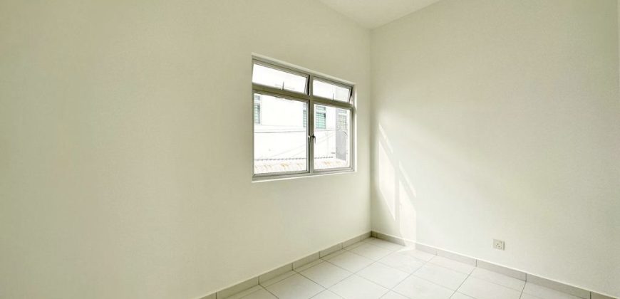 Maya Height @ Bandar Baru Seri Alam – 3 Storey Terrace House – FOR SALE Maya Height @ Bandar Baru Seri Alam – 3 Storey Terrace House – FOR SALE