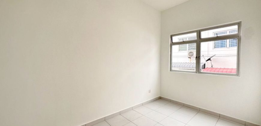 Maya Height @ Bandar Baru Seri Alam – 3 Storey Terrace House – FOR SALE Maya Height @ Bandar Baru Seri Alam – 3 Storey Terrace House – FOR SALE
