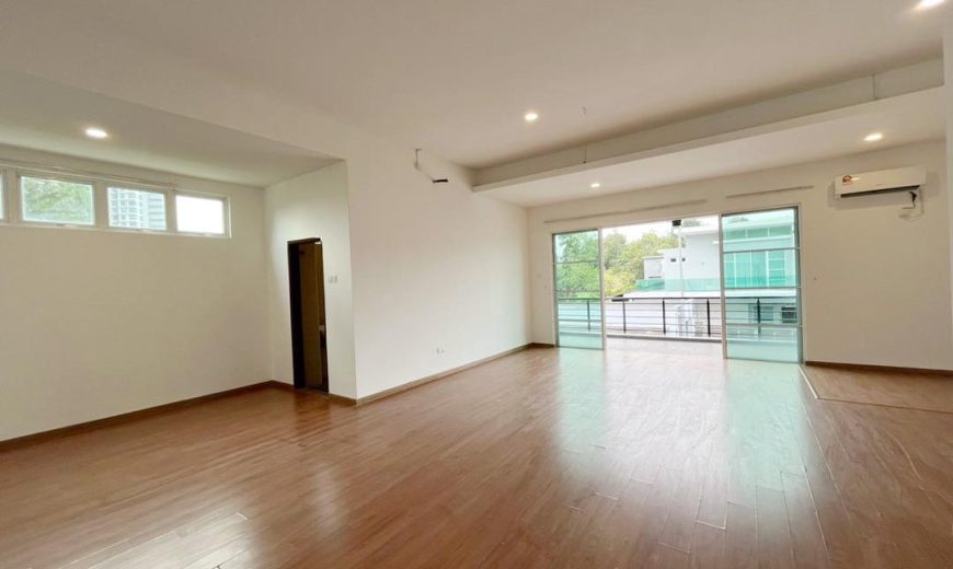 Austin Heights – 2 Storey Corner Semi Detached House – FOR SALE Austin Heights – 2 Storey Corner Semi Detached House – FOR SALE