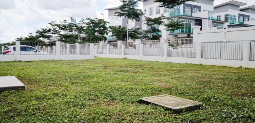 Mutiara Mas – 3 Storey End Lot Cluster House – FOR SALE Mutiara Mas – 3 Storey End Lot Cluster House – FOR SALE