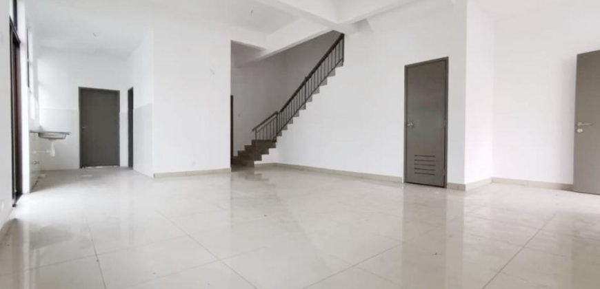 Mutiara Mas – 3 Storey End Lot Cluster House – FOR SALE Mutiara Mas – 3 Storey End Lot Cluster House – FOR SALE