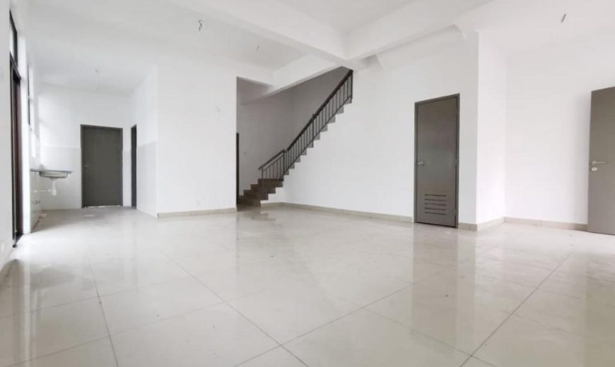 Mutiara Mas – 3 Storey End Lot Cluster House – FOR SALE Mutiara Mas – 3 Storey End Lot Cluster House – FOR SALE