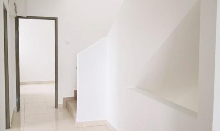 Mutiara Mas – 3 Storey End Lot Cluster House – FOR SALE Mutiara Mas – 3 Storey End Lot Cluster House – FOR SALE