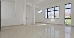 Mutiara Mas – 3 Storey End Lot Cluster House – FOR SALE Mutiara Mas – 3 Storey End Lot Cluster House – FOR SALE