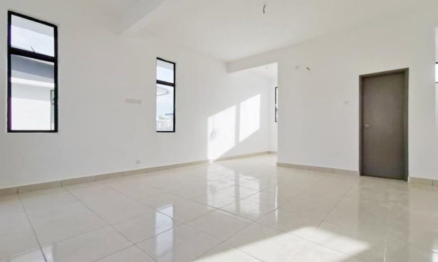 Mutiara Mas – 3 Storey End Lot Cluster House – FOR SALE Mutiara Mas – 3 Storey End Lot Cluster House – FOR SALE