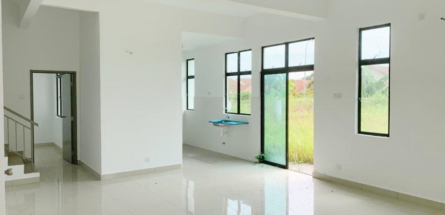 Mutiara Mas – 3 Storey Corner Cluster House – FOR SALE