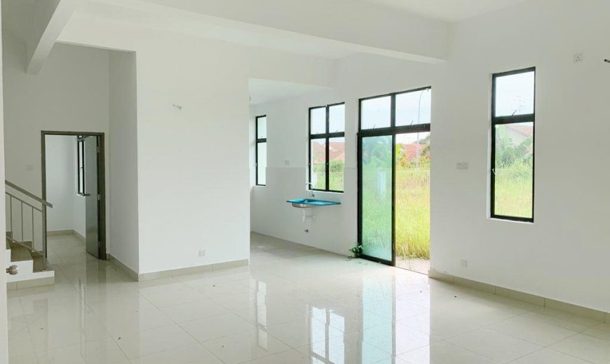 Mutiara Mas – 3 Storey Corner Cluster House – FOR SALE Mutiara Mas – 3 Storey Corner Cluster House – FOR SALE