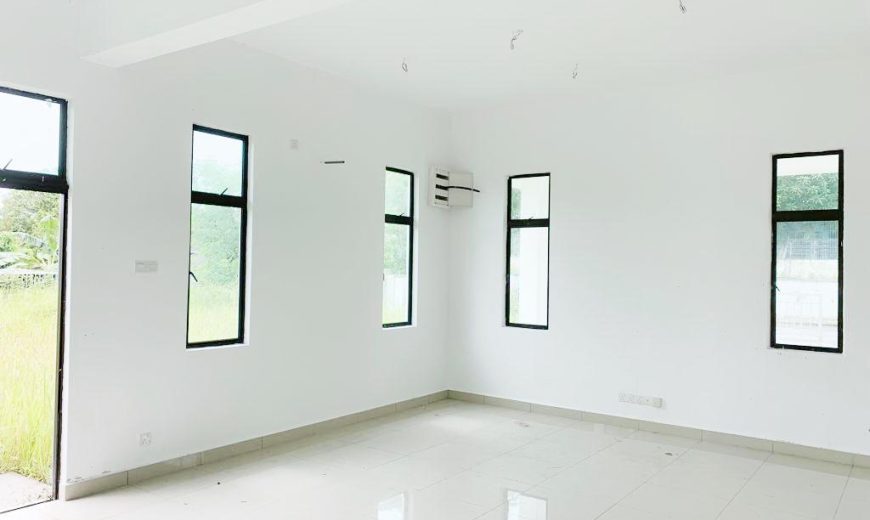 Mutiara Mas – 3 Storey Corner Cluster House – FOR SALE Mutiara Mas – 3 Storey Corner Cluster House – FOR SALE