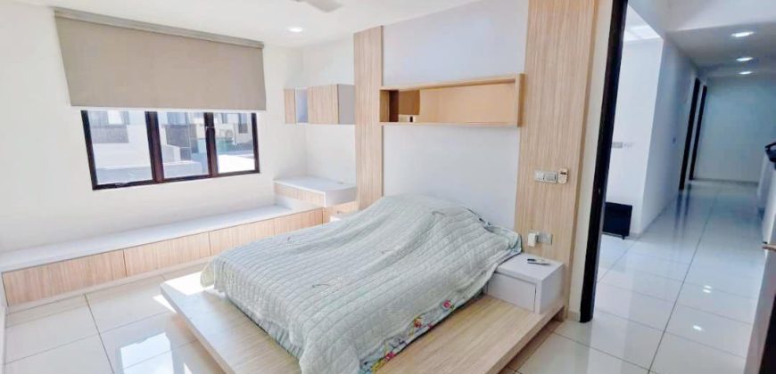 Horizon Hills – 2.5 Storey Cluster House – FOR SALE Horizon Hills – 2.5 Storey Cluster House – FOR SALE