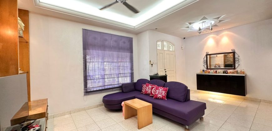 Taman Pelangi Indah @ Ulu Tiram – 2 Storey Semi Detached House – FOR SALE Taman Pelangi Indah @ Ulu Tiram – 2 Storey Semi Detached House – FOR SALE