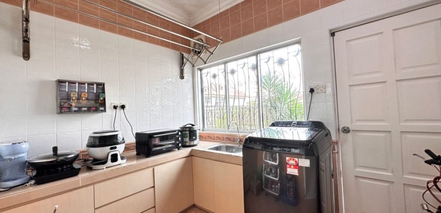 Taman Pelangi Indah @ Ulu Tiram – 2 Storey Semi Detached House – FOR SALE