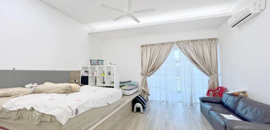 Austin Heights – 2 Storey Semi Detached – FOR SALE Austin Heights – 2 Storey Semi Detached – FOR SALE