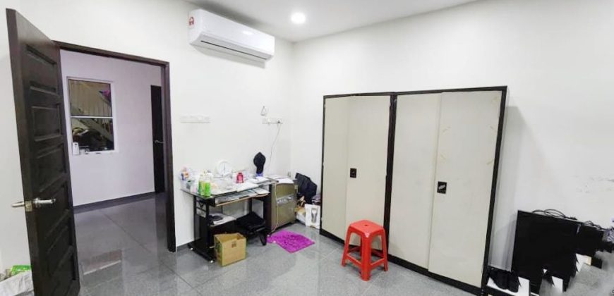 Mount Austin – Single Storey Corner Terrace House – FOR SALE Mount Austin – Single Storey Corner Terrace House – FOR SALE