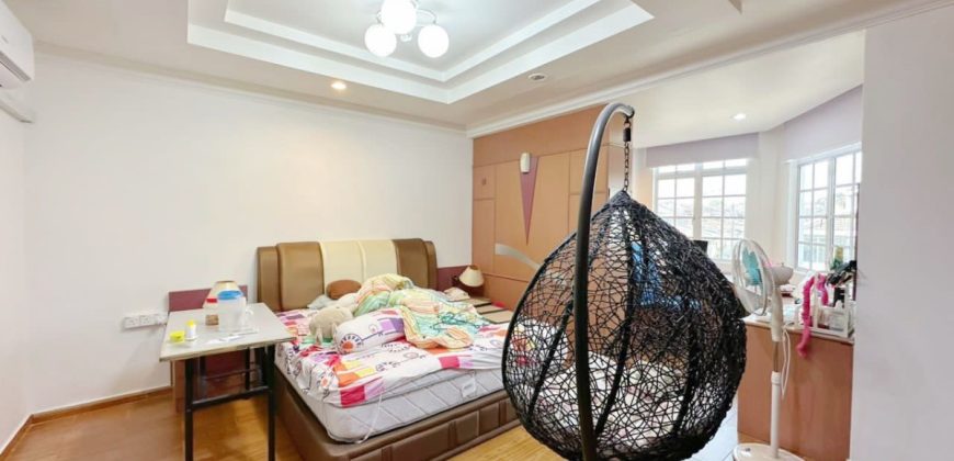 Rosmerah Height @ Taman Johor Jaya – 2 Storey Bungalow House – FOR SALE Rosmerah Height @ Taman Johor Jaya – 2 Storey Bungalow House – FOR SALE
