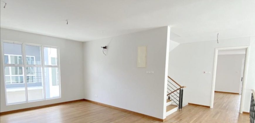 Senibong Cove – 3 Storey Bungalow House – FOR SALE Senibong Cove – 3 Storey Bungalow House – FOR SALE