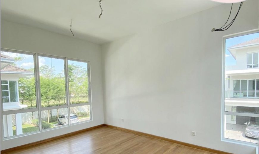 Senibong Cove – 3 Storey Bungalow House – FOR SALE Senibong Cove – 3 Storey Bungalow House – FOR SALE