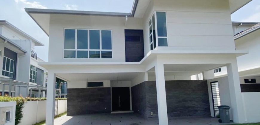 Senibong Cove – 3 Storey Bungalow House – FOR SALE Senibong Cove – 3 Storey Bungalow House – FOR SALE