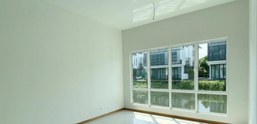 Senibong Cove – 3 Storey Bungalow House – FOR SALE Senibong Cove – 3 Storey Bungalow House – FOR SALE