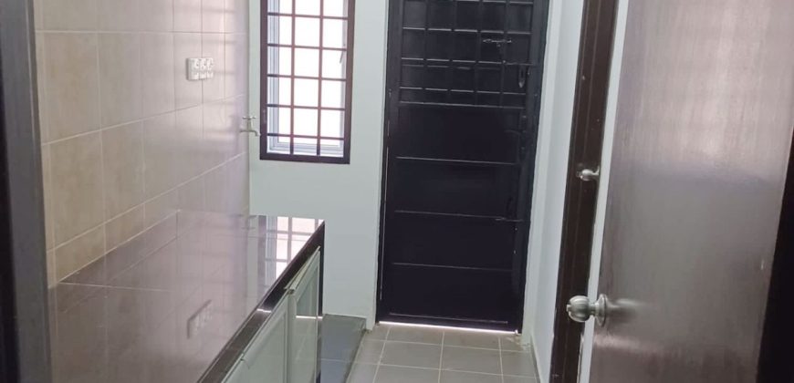 Setia Indah – 2 Storey End Lot Terrace House – FOR SALE Setia Indah – 2 Storey End Lot Terrace House – FOR SALE