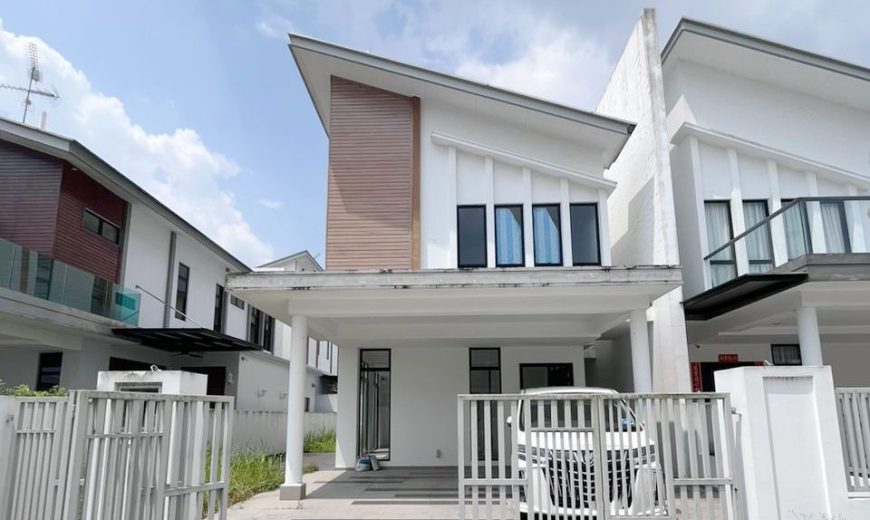 Setia Tropika – 2 Storey Cluster House – FOR SALE Setia Tropika – 2 Storey Cluster House – FOR SALE