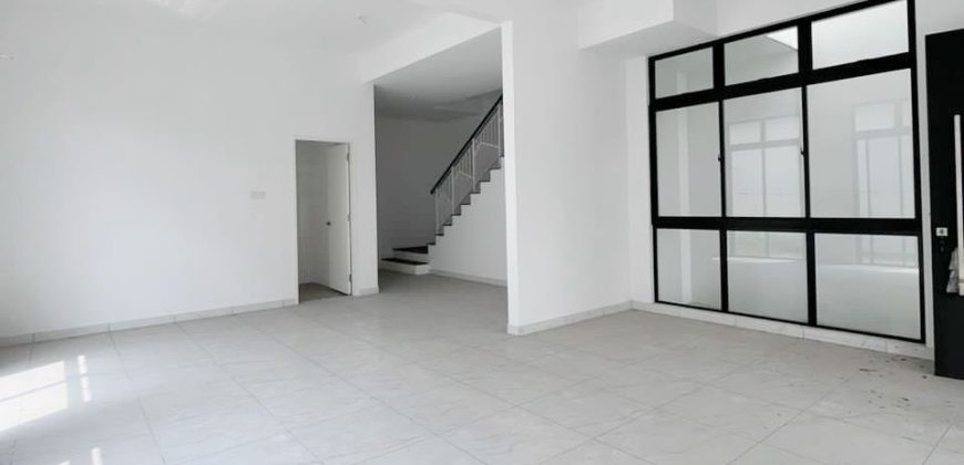Setia Tropika – 2 Storey Cluster House – FOR SALE Setia Tropika – 2 Storey Cluster House – FOR SALE